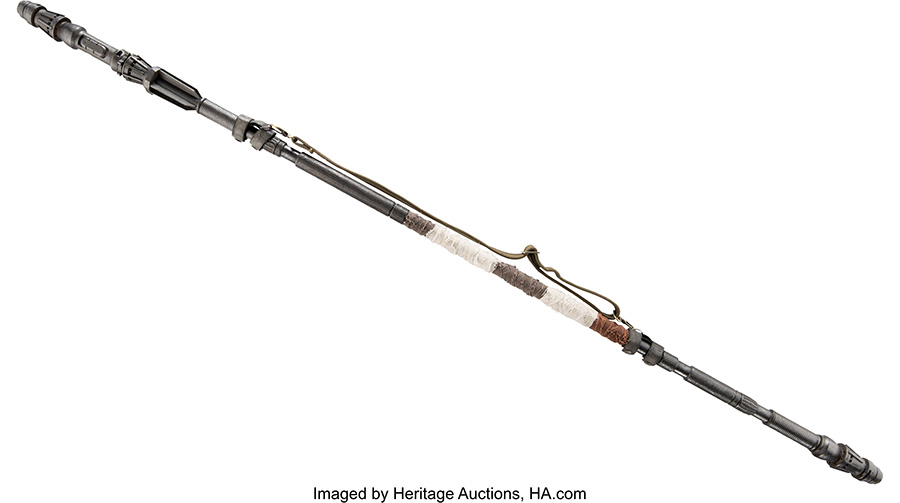 「スター・ウォーズ／フォースの覚醒」（ウォルト・ディズニー、2015年）デイジー・リドリー演じる「レイ」使用 アクション用ジャクー・クォータースタッフ