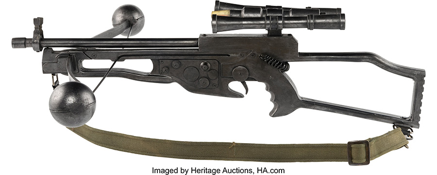 「スター・ウォーズ／フォースの覚醒」（ウォルト・ディズニー、2015年）ピーター・メイヒュー／ヨーナス・スオタモ演じる「チューバッカ」使用 スタント用ボウキャスター